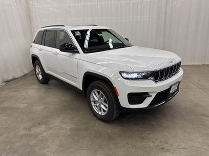 New 2025 Jeep Grand Cherokee Laredo X