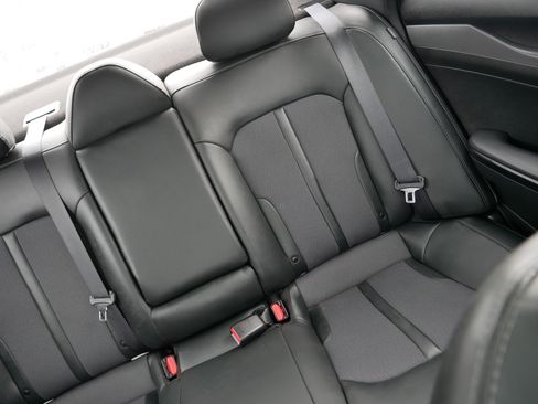 Used 2023 Kia K5 GT-Line image 14