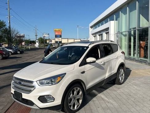 Used 2019 Ford Escape Titanium FWD image 16