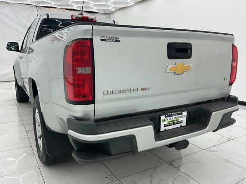 Used 2018 Chevrolet Colorado LT w/ LT Convenience Package AWD/4WD image 9