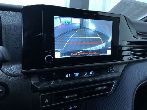 Certified 2025 Toyota Camry SE image 27