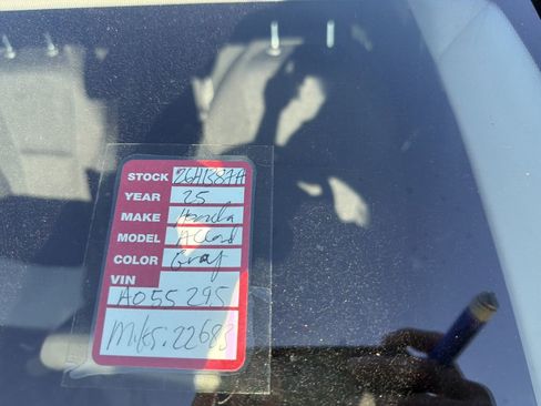 Used 2025 Honda Accord SE image 10