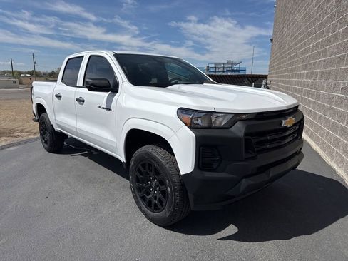 New 2026 Chevrolet Colorado W/T w/ WT Custom Package AWD/4WD image 4