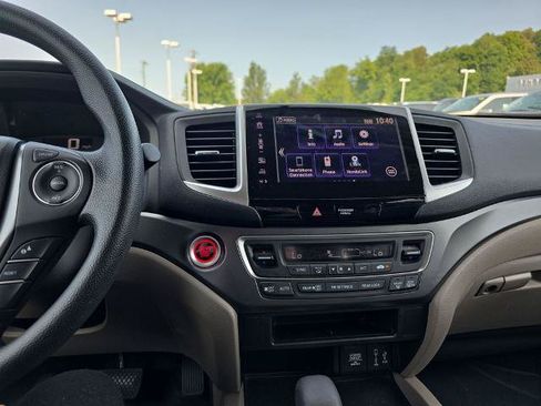 Used 2018 Honda Pilot EX image 30