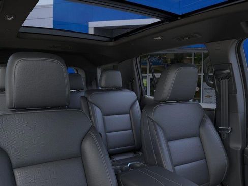New 2026 Chevrolet Traverse LT w/ Sun and Wheel Package image 24