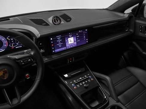 Certified 2025 Porsche Cayenne Turbo GT AWD/4WD image 47