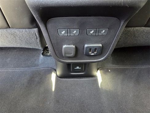 Certified 2018 Chevrolet Equinox Premier image 16