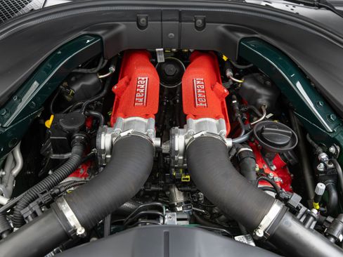 Used 2025 Ferrari Roma Spider RWD image 37