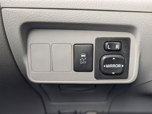 Used 2010 Toyota Corolla LE image 29