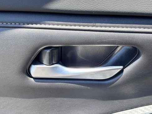 Used 2023 Nissan Sentra SV w/ All-Weather Package FWD image 18