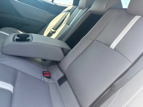 Used 2025 Toyota Camry SE w/ Convenience Package FWD image 7