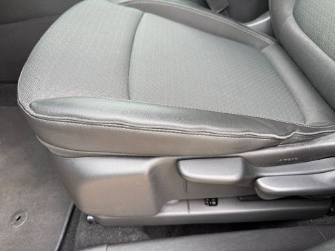 Used 2025 Buick Encore GX Preferred FWD image 22