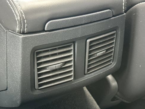 Used 2009 Dodge Challenger SRT8 w/ SRT Option Group II image 40