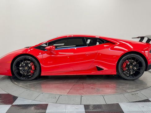 Used 2017 Lamborghini Huracan LP 580-2 RWD image 6