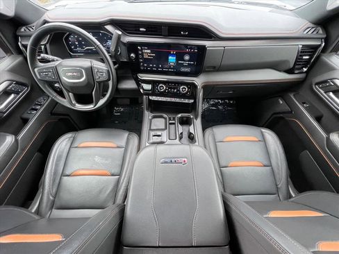 Used 2024 GMC Sierra 2500 AT4 w/ AT4 Premium Plus Package AWD/4WD image 11