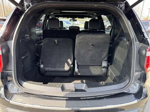 Used 2018 Ford Explorer Limited w/ Equipment Group 301A image 10