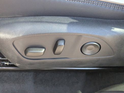 Used 2026 Chevrolet Traverse High Country image 24