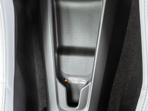 Used 2023 Chevrolet Corvette Stingray Preferred Cpe w/ Z51 Performance Package image 31