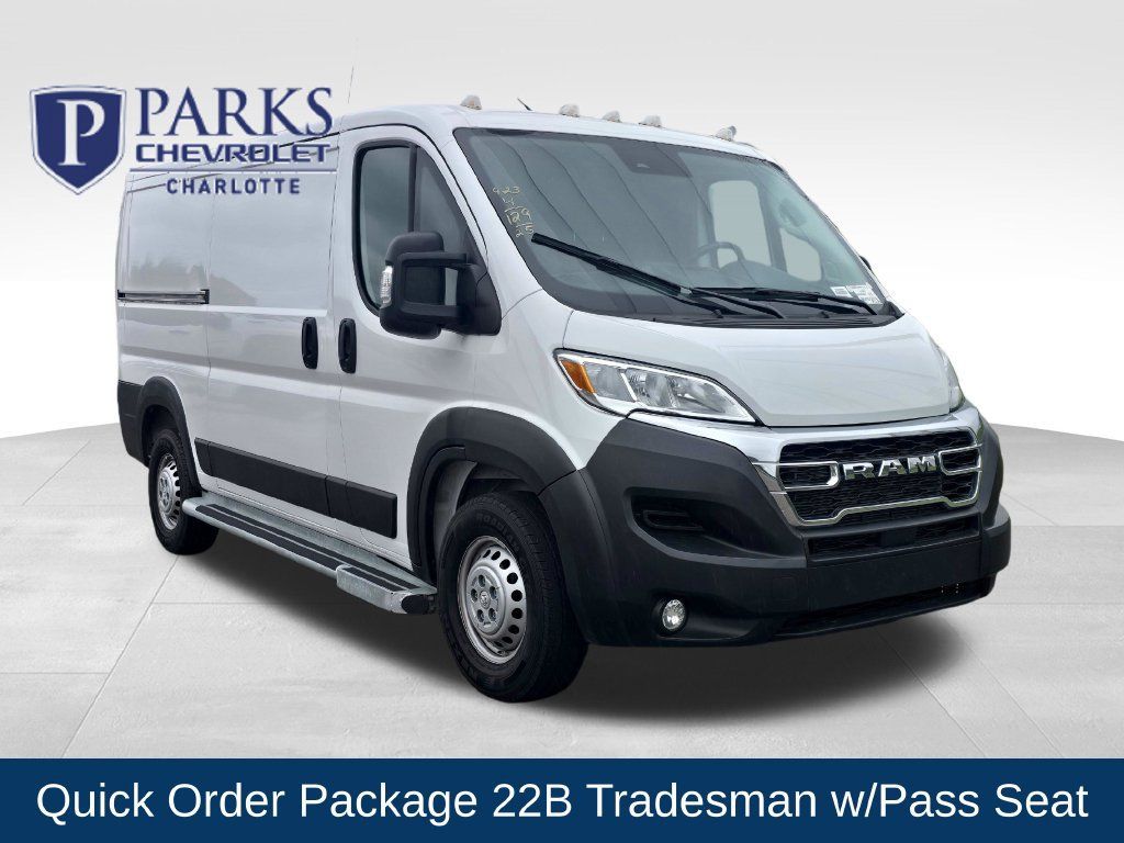 Used 2025 RAM ProMaster 2500 w/ U-Haul Equipment Group FWD image 1