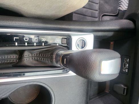 Used 2025 Nissan Altima 2.5 SV FWD image 6