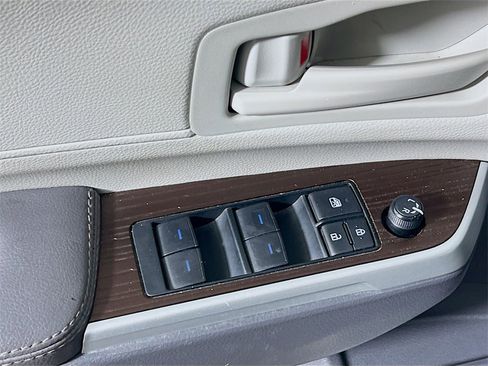 Certified 2024 Toyota Sienna LE image 17