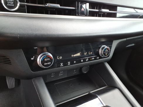 Used 2024 Mitsubishi Outlander SE AWD/4WD image 23