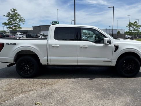 New 2025 Ford F150 Platinum w/ Equipment Group 702A High image 3