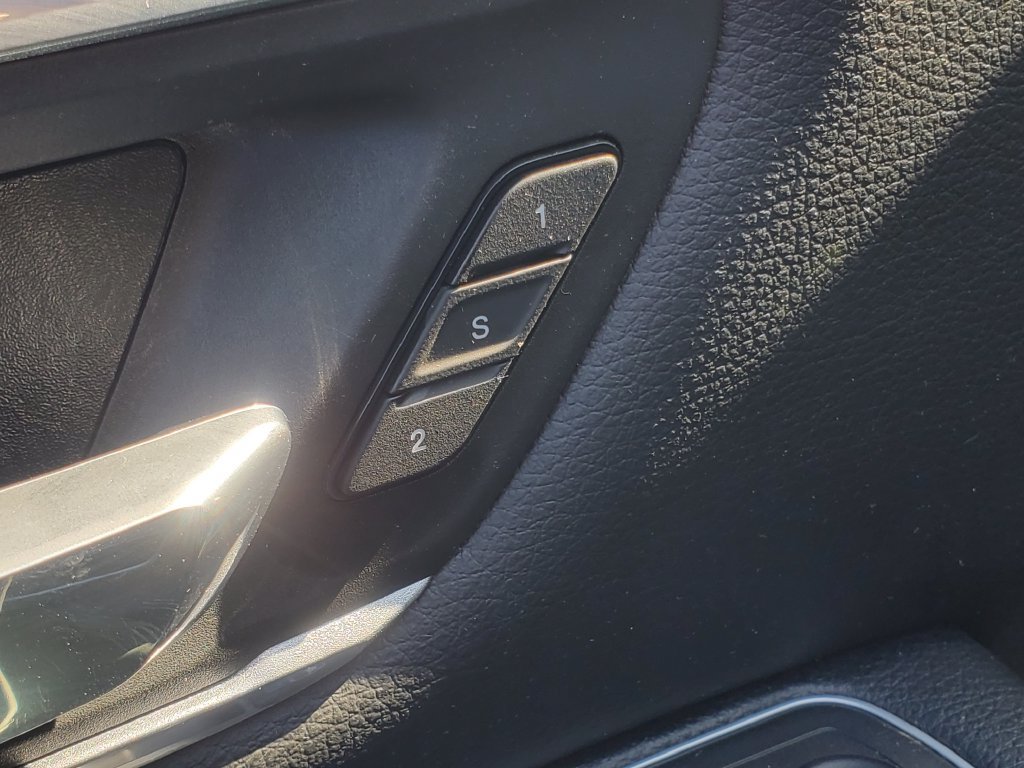 Used 2020 RAM 1500 Laramie AWD/4WD image 24