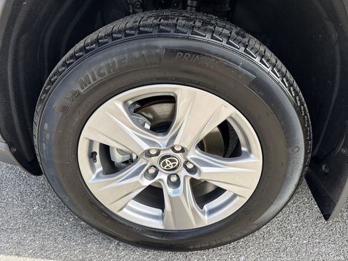 Used 2025 Toyota RAV4 XLE w/ Convenience Package FWD image 42