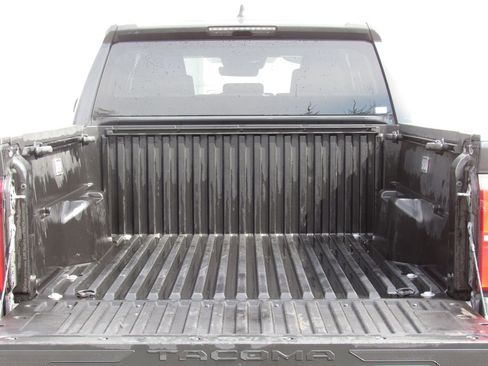 Certified 2024 Toyota Tacoma TRD Off-Road AWD/4WD image 8