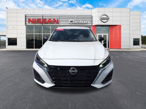 Certified 2025 Nissan Altima 2.5 S FWD image 8