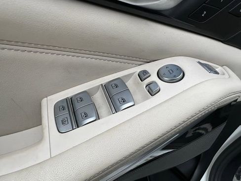 Used 2021 BMW X7 M50i w/ Executive Package image 14