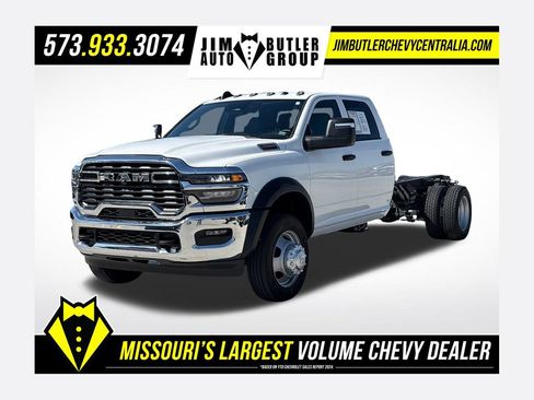 Used 2025 RAM 5500 Tradesman AWD/4WD image 1