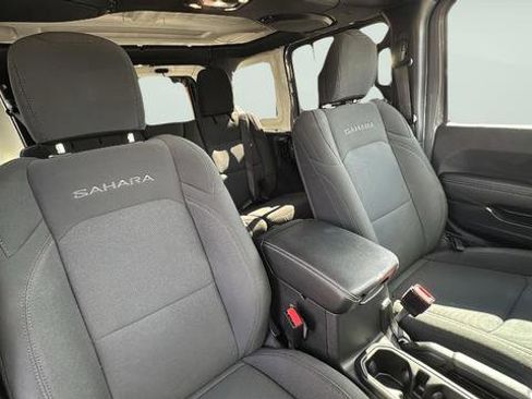 Used 2021 Jeep Wrangler Unlimited Sahara image 14