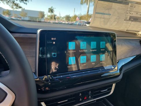 New 2026 Volkswagen Atlas SE image 9