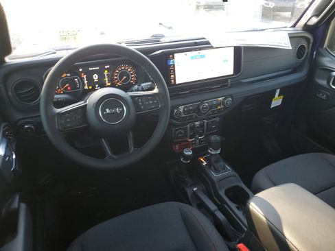 New 2026 Jeep Wrangler Unlimited Rubicon image 7