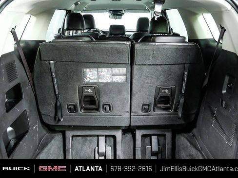 Used 2022 Kia Carnival LX FWD image 30