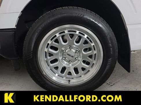 Used 2024 Ford F150 XL image 9