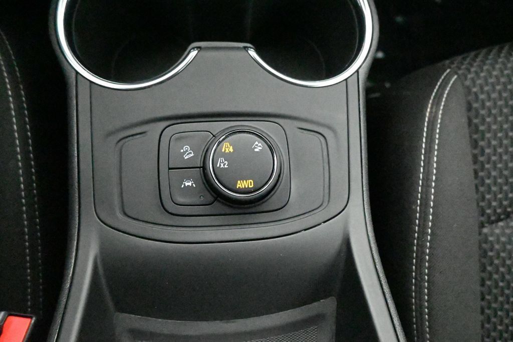Used 2024 GMC Terrain SLE AWD/4WD image 18