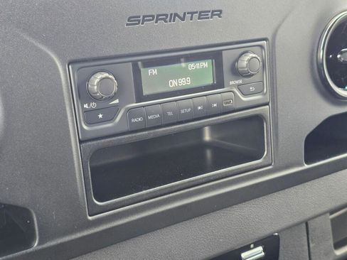 New 2025 Mercedes-Benz Sprinter 2500 image 24