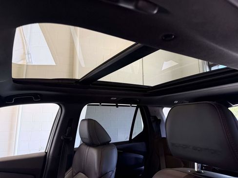 Used 2025 Honda Pilot Black Edition image 25