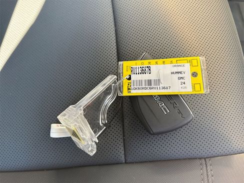 Used 2024 GMC Hummer EV 3X w/ Extreme Off-Road Package image 36