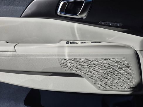 New 2026 Kia Carnival SX Prestige image 16