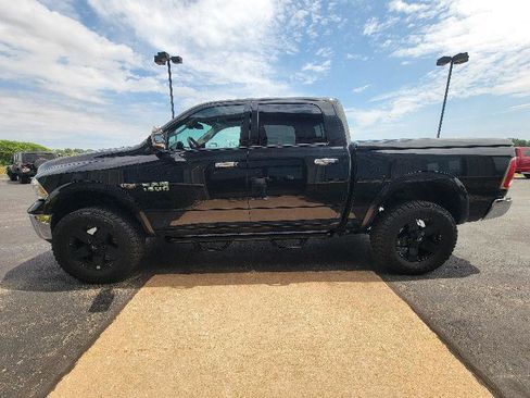 Used 2015 RAM 1500 Laramie AWD/4WD image 5