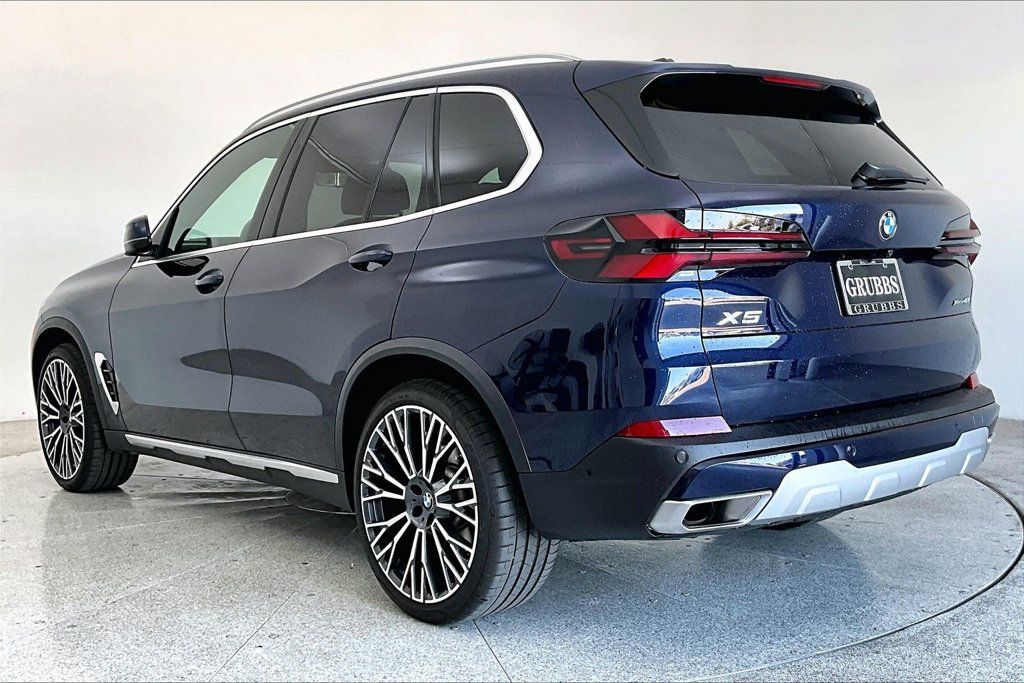 Used 2026 BMW X5 xDrive40i AWD/4WD image 14