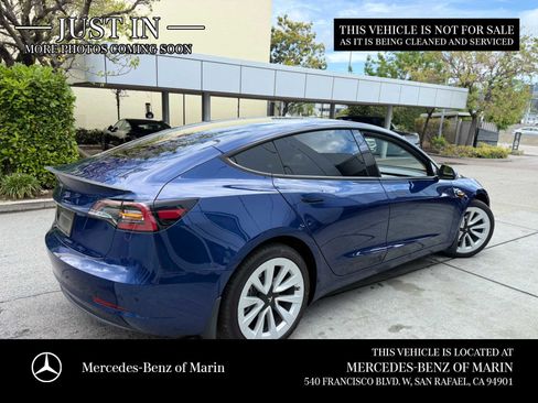 Used 2023 Tesla Model 3 Standard Range RWD image 3