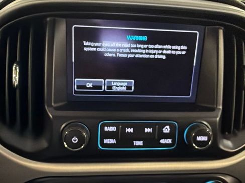 Used 2017 GMC Canyon SLE RWD image 9
