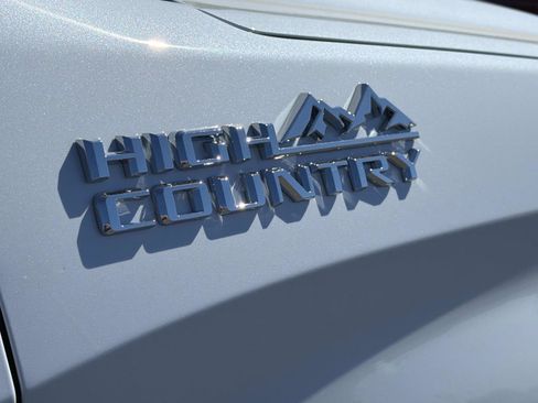 New 2026 Chevrolet Silverado 1500 High Country w/ Technology Package AWD/4WD image 9