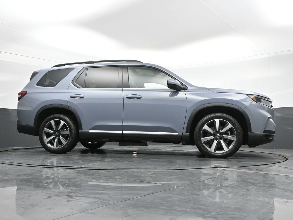 Used 2023 Honda Pilot Elite image 42