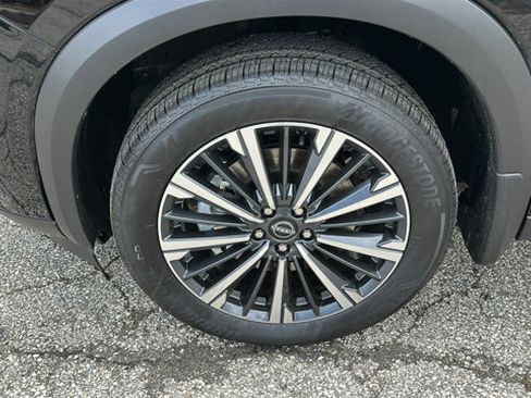 New 2026 Nissan Pathfinder Platinum image 6